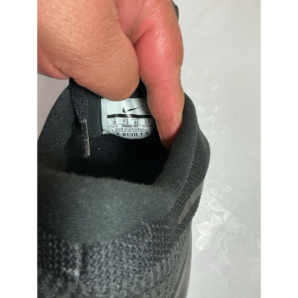 Nike Women's Shoes Size 10 - Picture 3 of 5